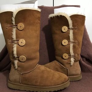 UGGs Bailey Button Triplet II